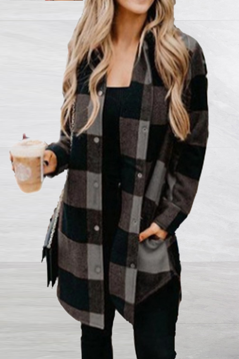 Sophisticated Blouse with a Clean Classic Look