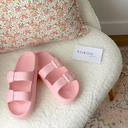 Classic Vintage Sandals with a Flattering Fit