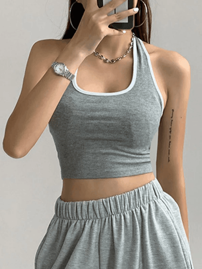 Well Tailored Top with a Graceful Silhouette