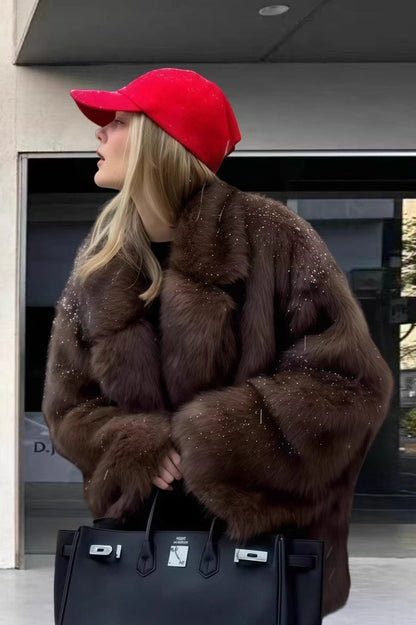 Elegantly Styled Coat for Everyday Wear