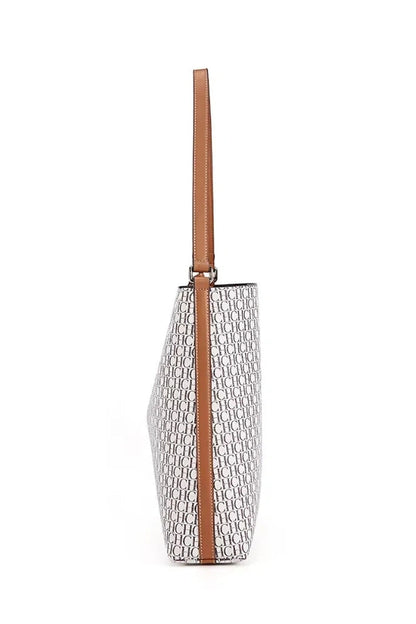 Beautifully Finished Bag in a Timeless Design