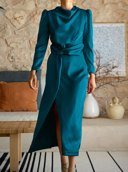 Classic Vintage Dress with a Flattering Fit