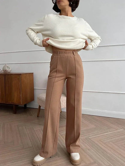 Well Tailored Pants with a Graceful Silhouette
