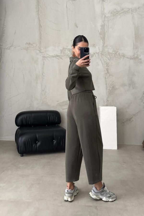 Sophisticated Pullover with a Clean Classic Look