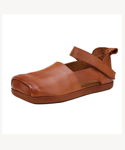 Effortlessly Elegant Shoes with a Timeless Design