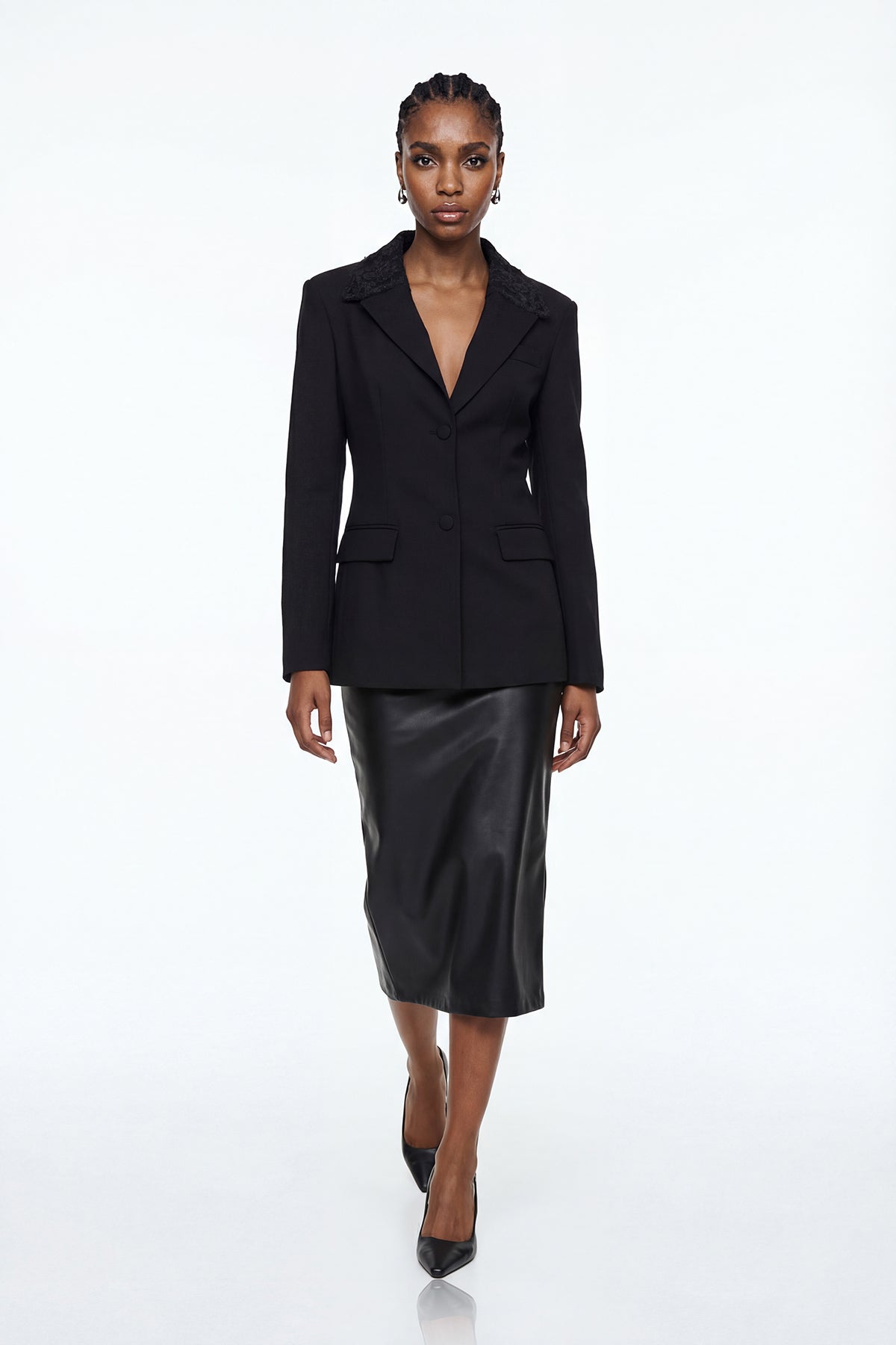 Gracefully Styled Garment for Any Occasion