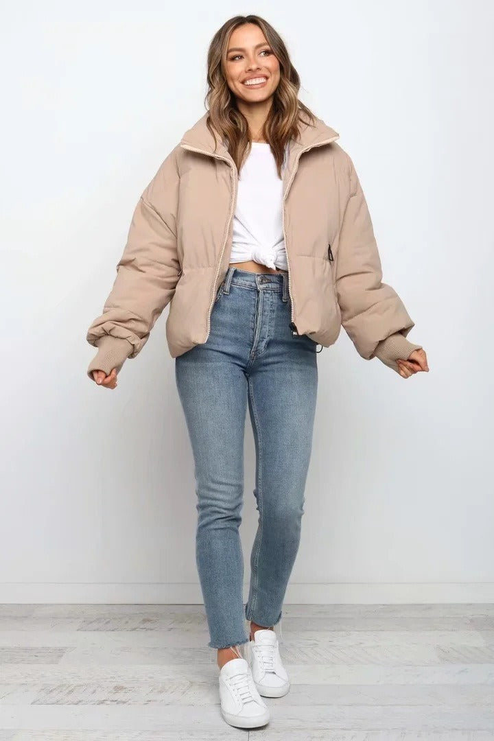 Well Tailored Jacket with a Graceful Silhouette
