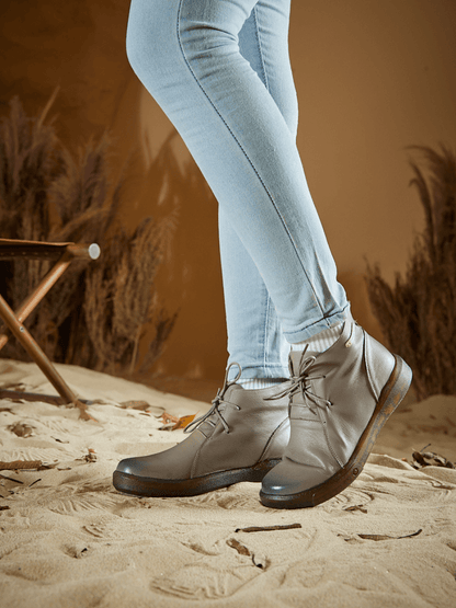 Polished Boots with an Effortless Classic Look