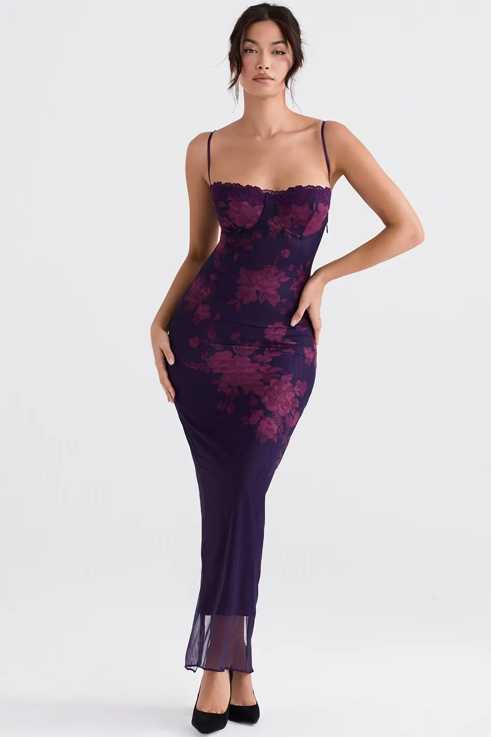 Well Tailored Garment with a Graceful Silhouette