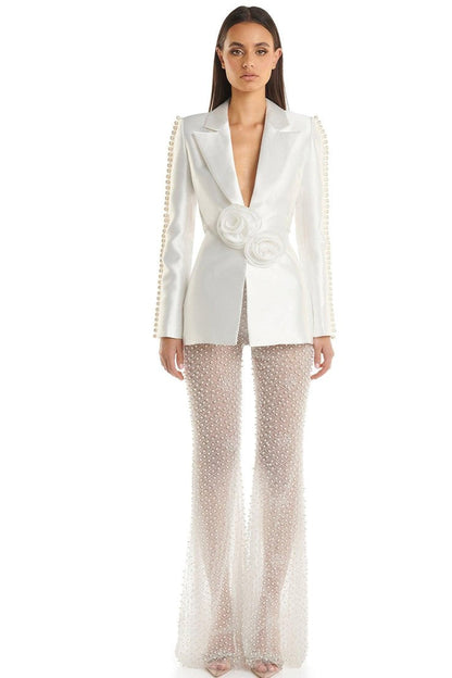 Well Tailored Garment with a Graceful Silhouette