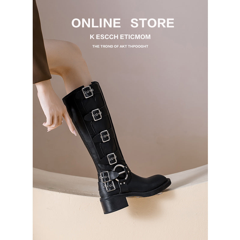 Polished Boots with an Effortless Classic Look