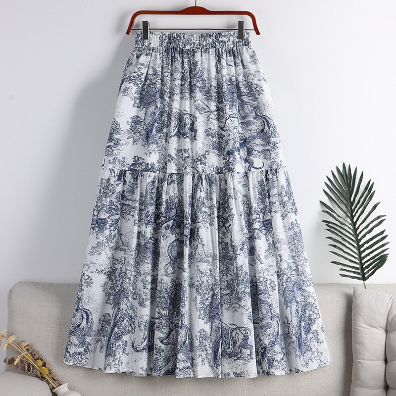 Effortlessly Elegant Garment with a Timeless Design
