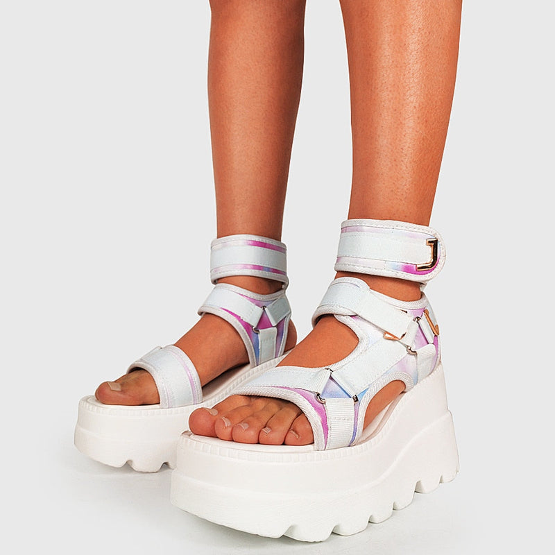 Beautifully Finished Sandals in a Timeless Design