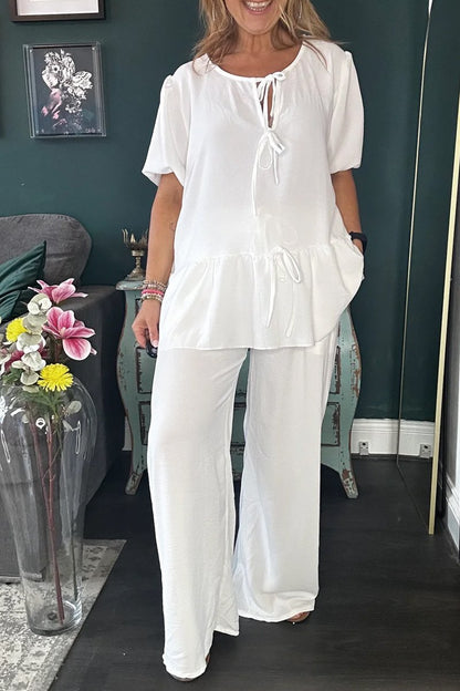 Effortlessly Elegant Garment with a Timeless Design