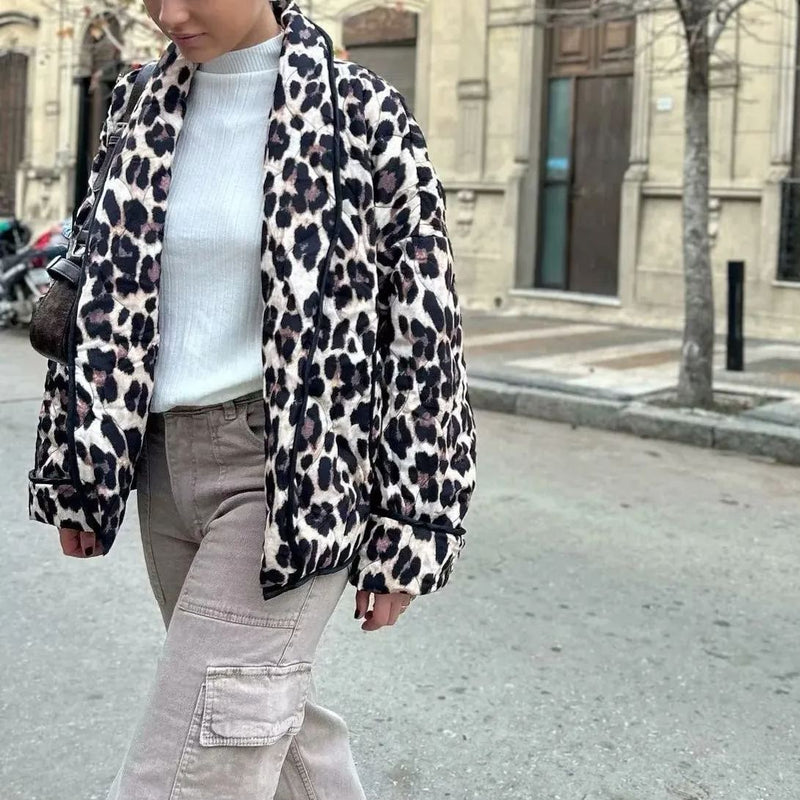 Elegantly Styled Jacket for Everyday Wear