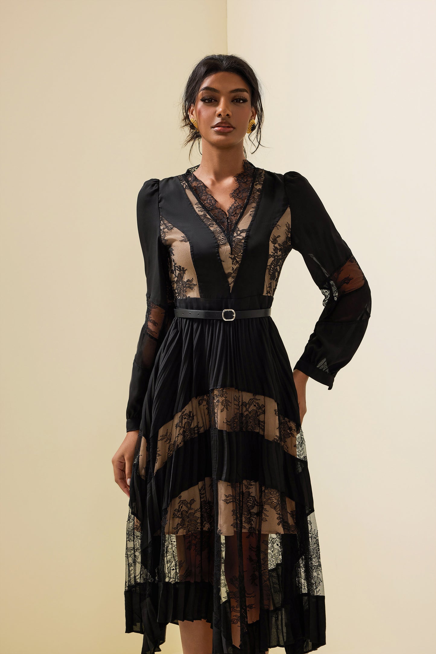 Classic Vintage & Enduringly Stylish Dress