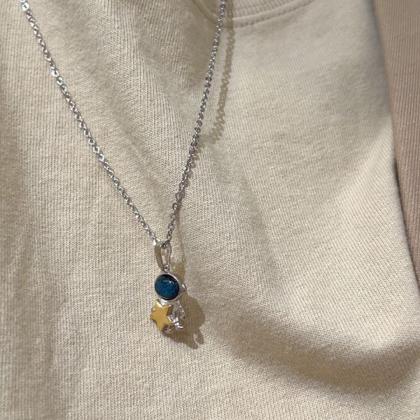 Beautifully Finished Garment in a Timeless Design