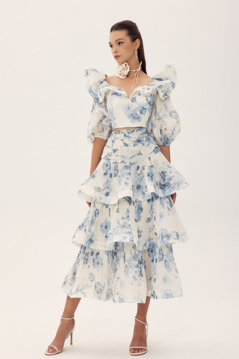 Beautifully Finished Garment in a Timeless Design