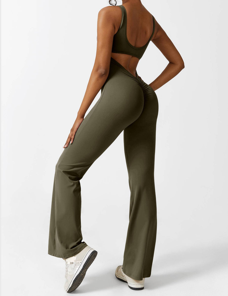 Sophisticated Garment with a Clean Classic Look