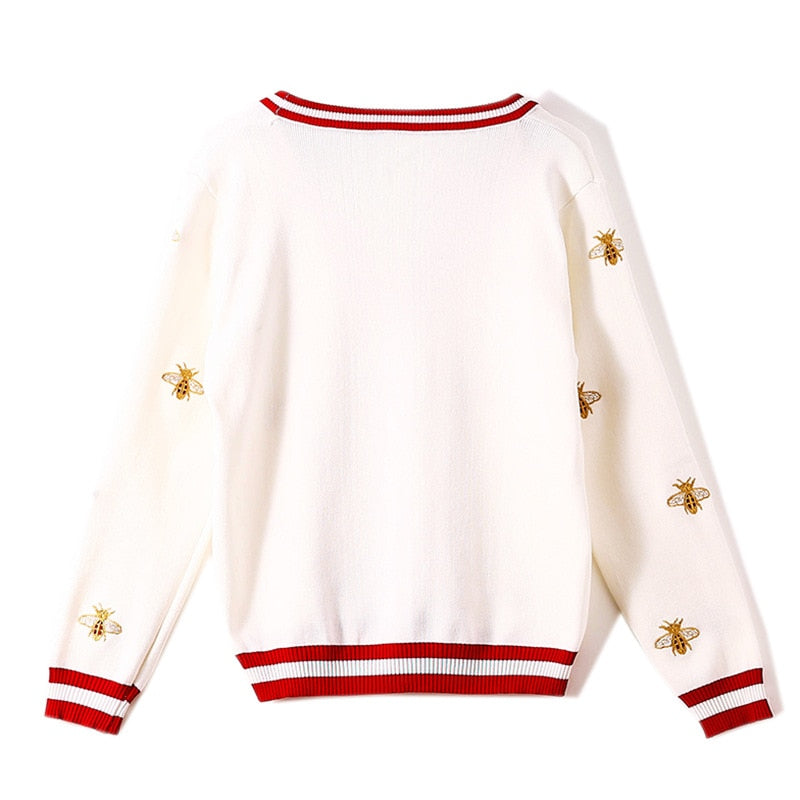 Effortlessly Elegant Cardigan with a Timeless Design