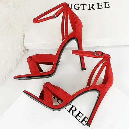 Classic Vintage & Enduringly Stylish Sandals