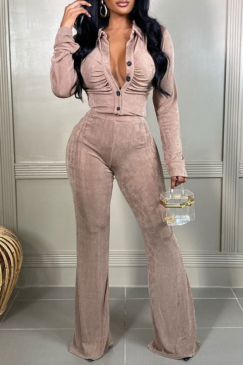 Well Tailored Garment with a Graceful Silhouette