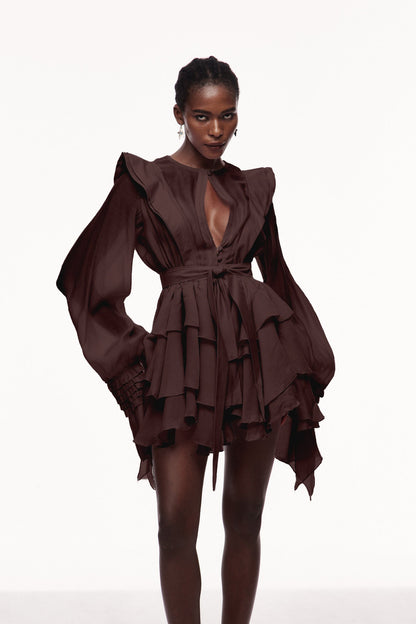 Well Tailored Dress with a Graceful Silhouette