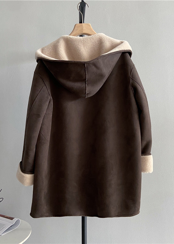 Sophisticated Coat with a Clean Classic Look