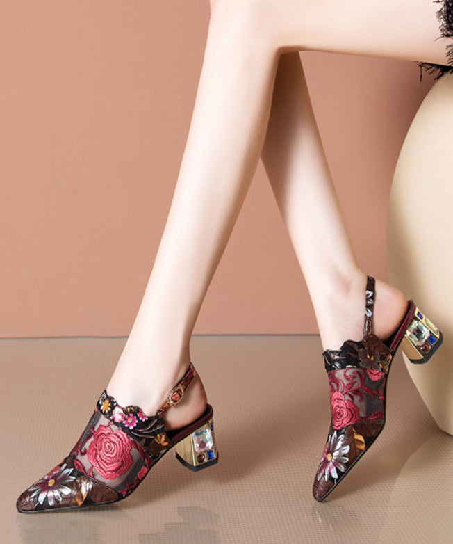 Well Tailored Sandals with a Graceful Silhouette