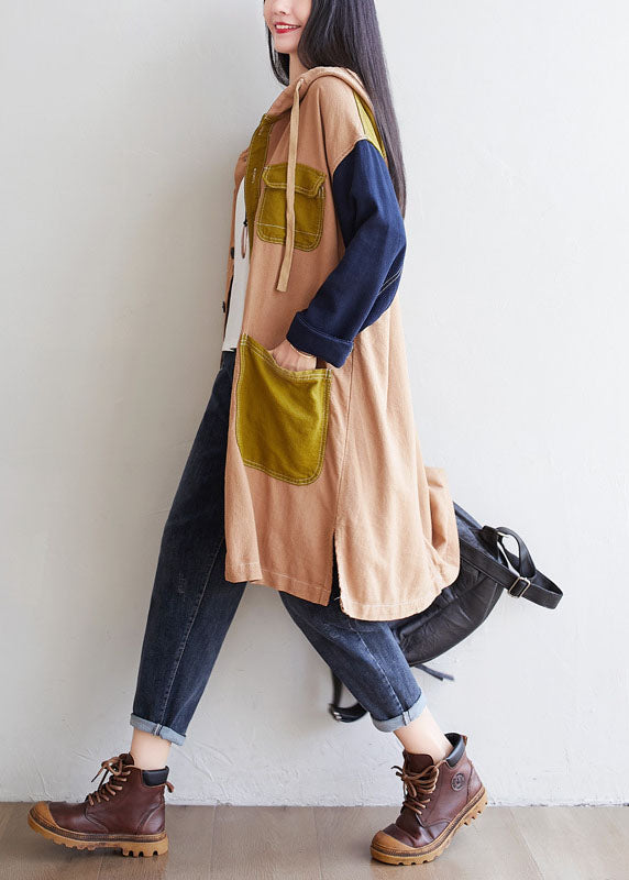 Well Tailored Coat with a Graceful Silhouette