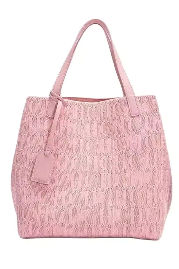 Sophisticated Bag with a Clean Classic Look