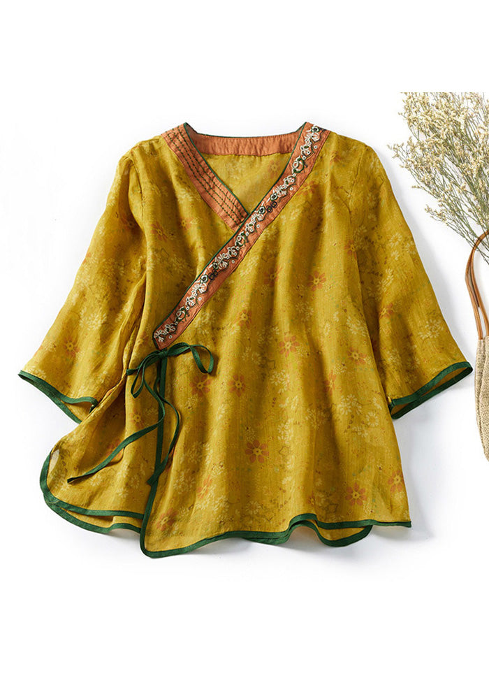 Beautifully Crafted Blouse in a Classic Style