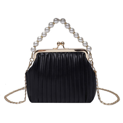 Gracefully Styled Bag for Any Occasion