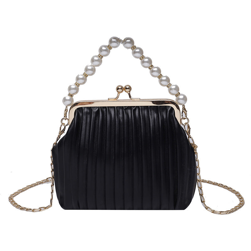 Gracefully Styled Bag for Any Occasion