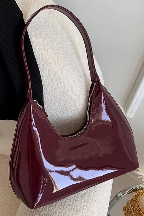 Beautifully Crafted Bag in a Classic Style