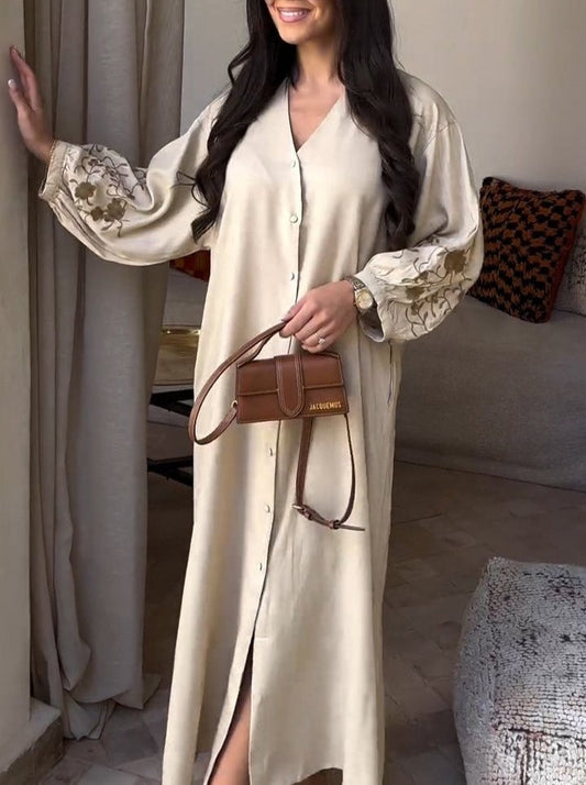 Effortlessly Elegant Dress with a Timeless Design