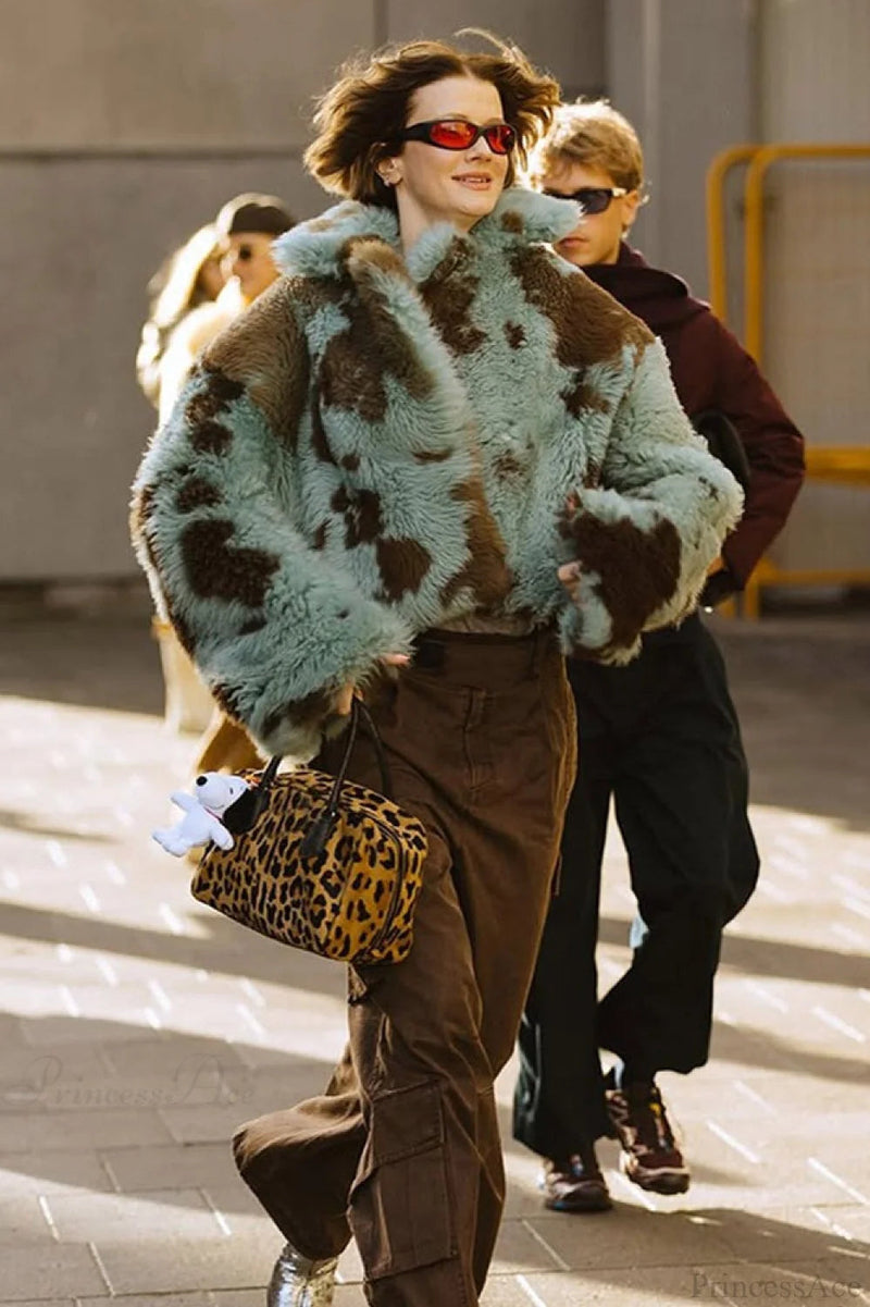 Beautifully Crafted Coat in a Classic Style