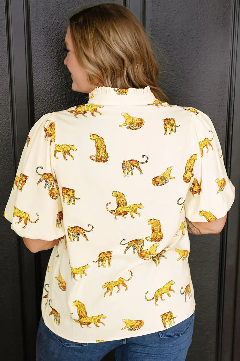 Classic Vintage Blouse with a Flattering Fit