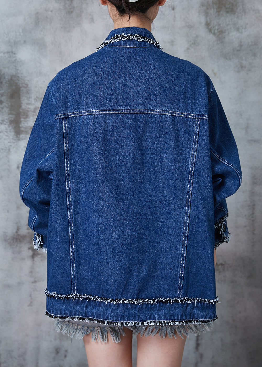 Effortlessly Elegant Coat with a Timeless Design