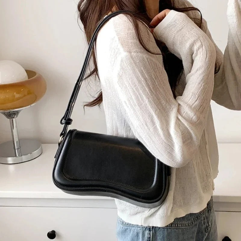 Elegantly Styled Bag for Everyday Wear