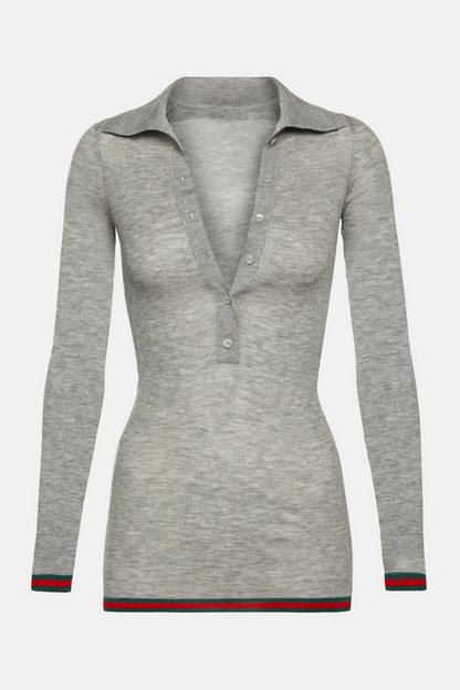 Effortlessly Elegant Top with a Timeless Design