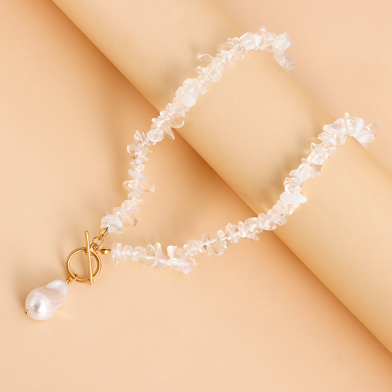 Effortlessly Elegant Garment with a Timeless Design