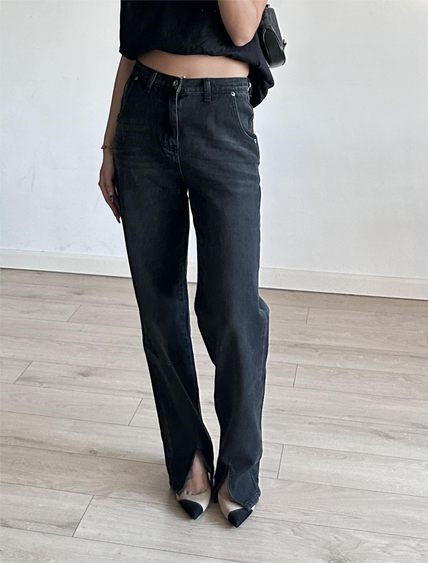 Beautifully Finished Pants in a Timeless Design