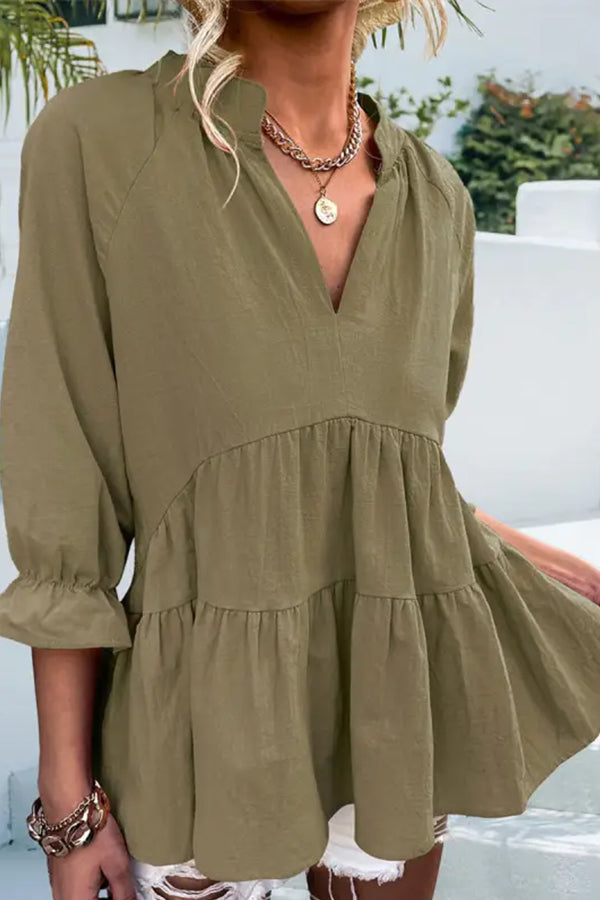 Effortlessly Elegant Blouse with a Timeless Design