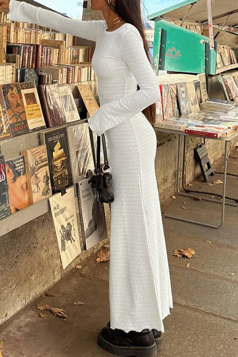Sophisticated Dress with a Clean Classic Look