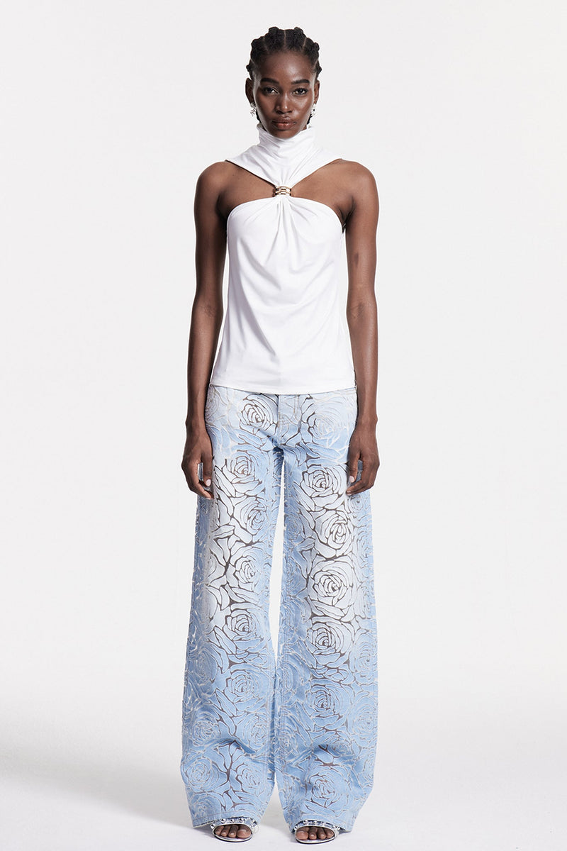 Well Tailored Garment with a Graceful Silhouette