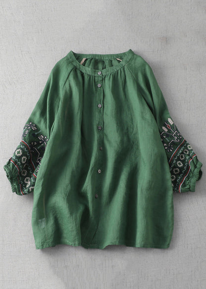 Classic Vintage Shirt with a Flattering Fit