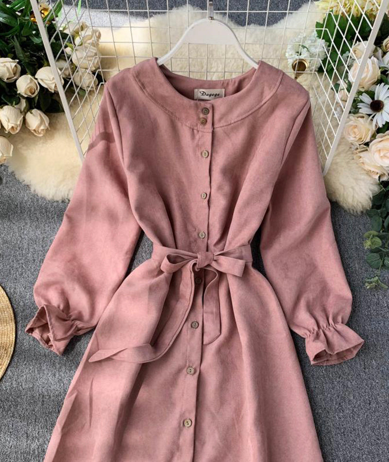 Sophisticated Dress with a Clean Classic Look
