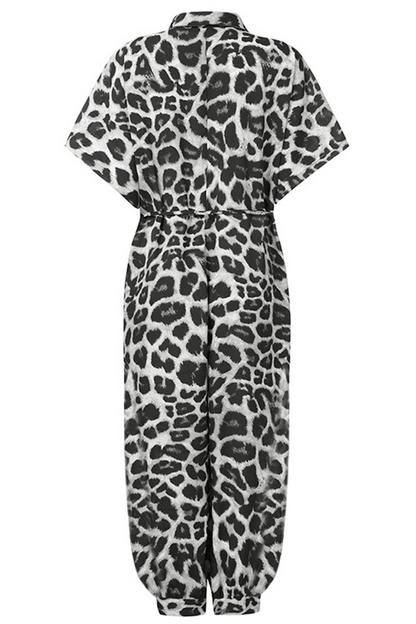 Well Tailored Garment with a Graceful Silhouette