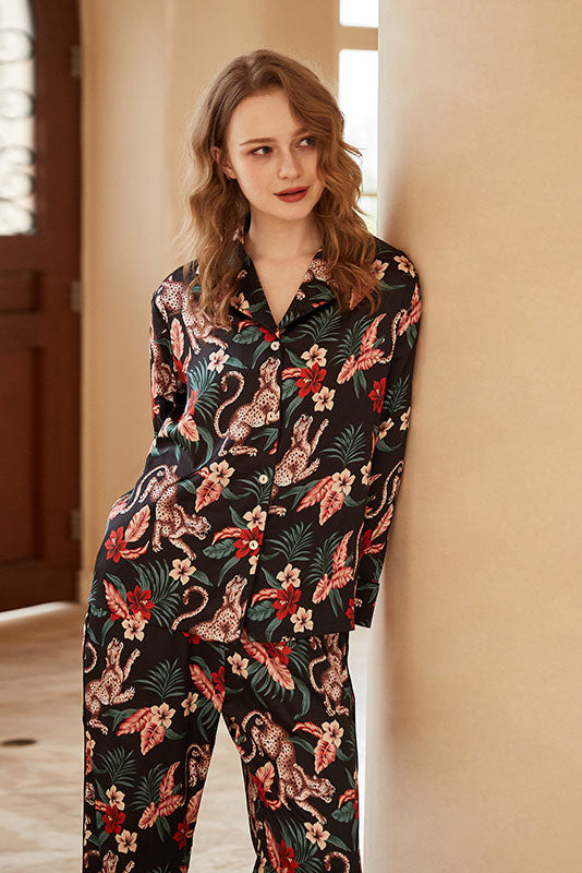 Well Tailored Garment with a Graceful Silhouette
